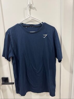 Gymshark Men’s Dark Navy Short Sleeve Logo Tee